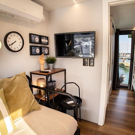 The Homeboat Company Sant'Elmo-กาญารี ภายนอก รูปภาพ