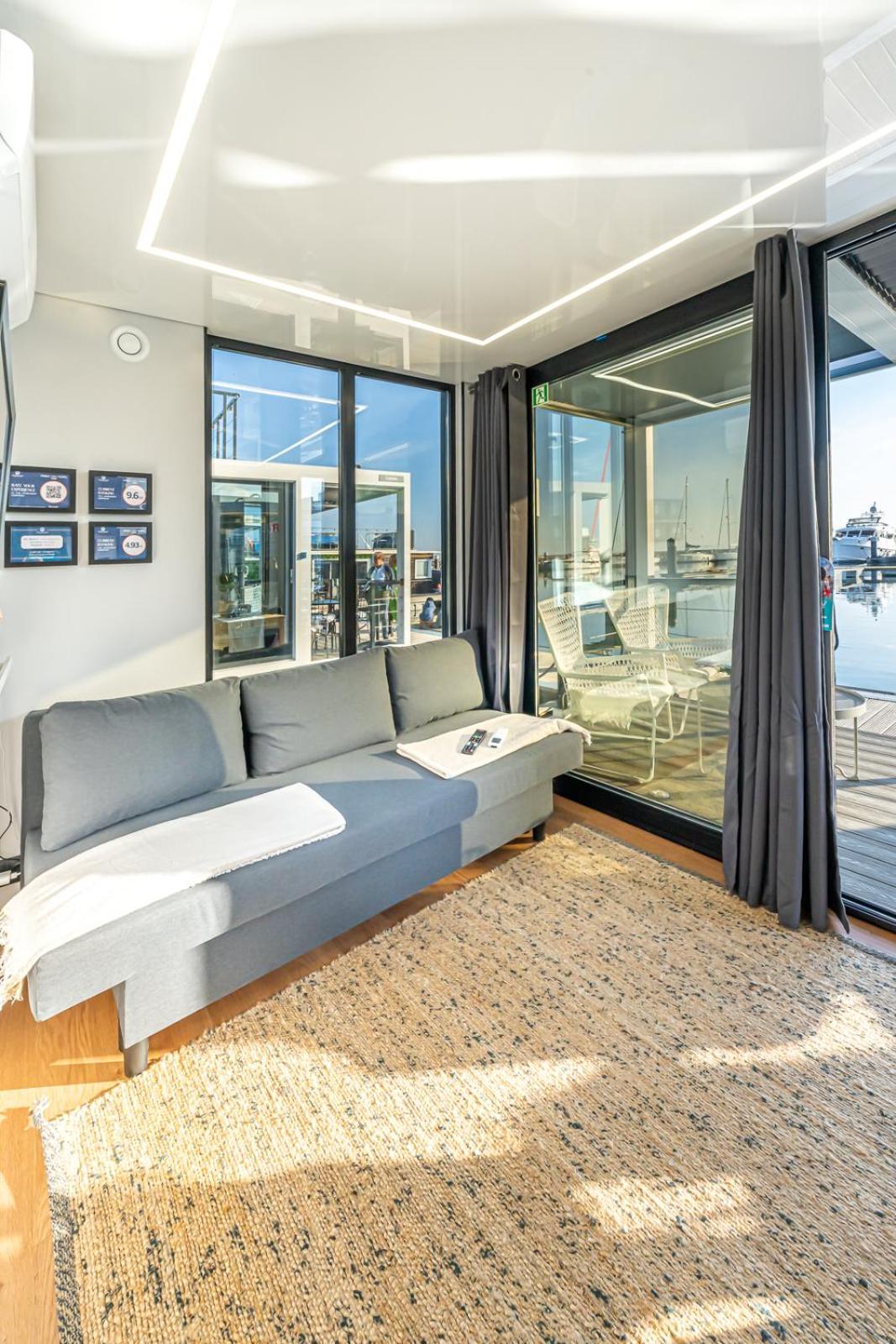 The Homeboat Company Sant'Elmo-กาญารี ภายนอก รูปภาพ